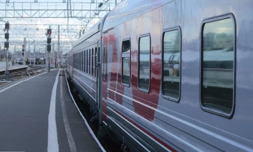 Под Волгоградом 18 апреля закроют железнодорожный переезд