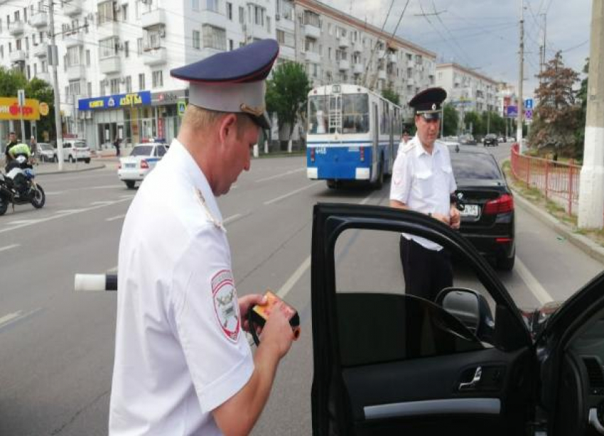 Массовая проверка водителей состоялась в Волгограде