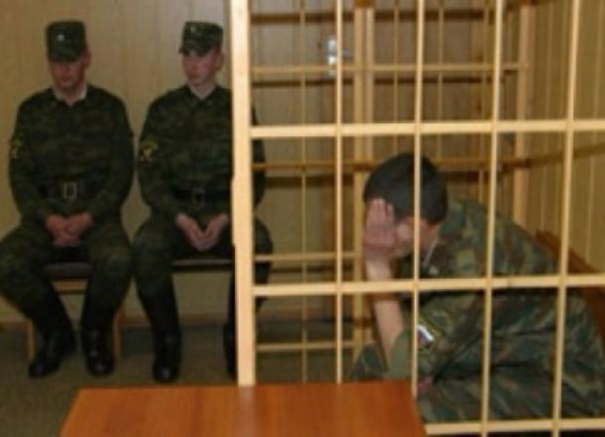 Солдат-срочник проведет 5,5 лет в колонии за групповое изнасилование девушки в Волгограде 