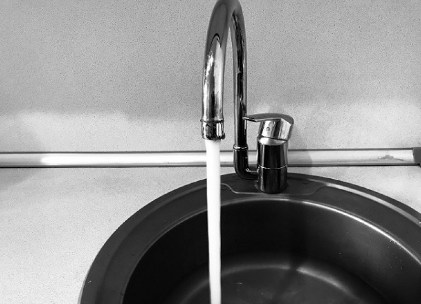 УК оштрафовали за еле теплую воду в квартирах волгоградцев