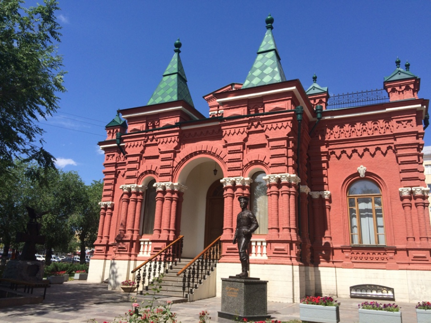 Подвинуть Сталина и возвеличить дубовского революционера хотели в Царицыне