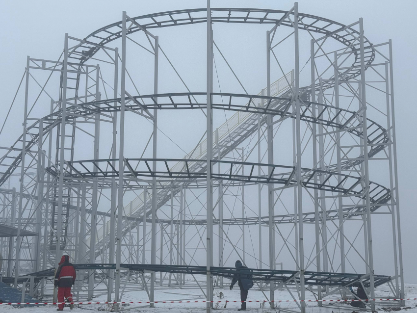 В центре Волгограда расчищают место под набережную с фудкортами: готовят переезд гиганта