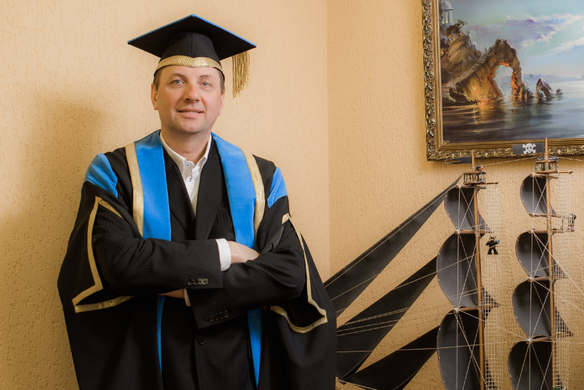 Президент Волгоградского института бизнеса Андрей Ващенко отмечает день рождения 