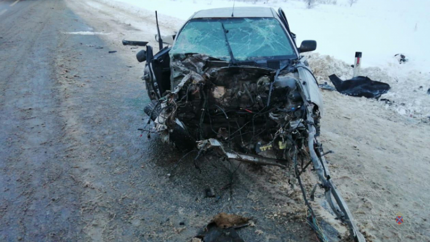 В Волгограде и области во время снегопада в массовых ДТП пострадали 9 человек: фото