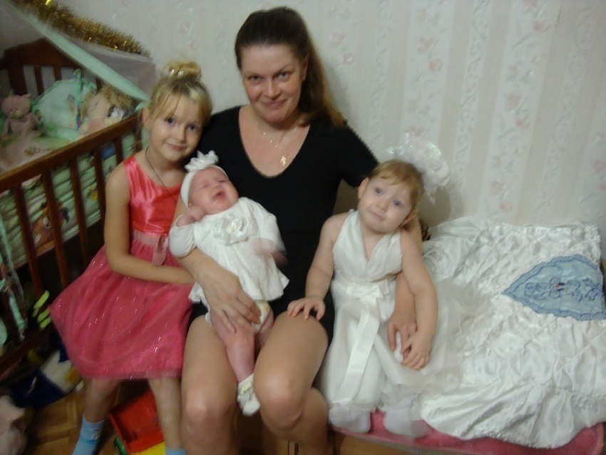 В Волгограде мать пятерых детей скитается по общежитиям