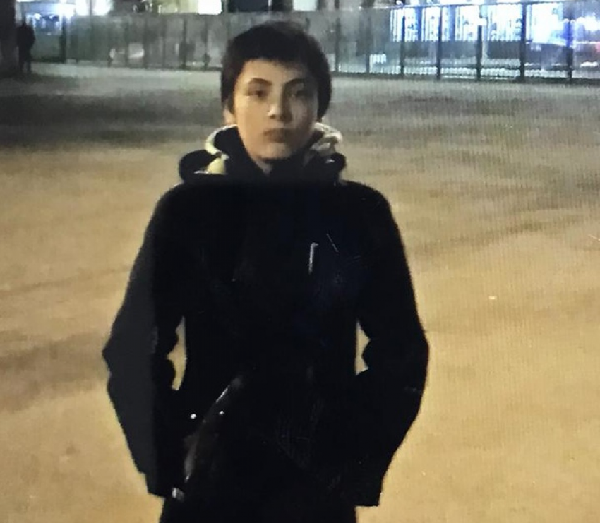 В Волгограде пропал 15-летний подросток в черной одежде
