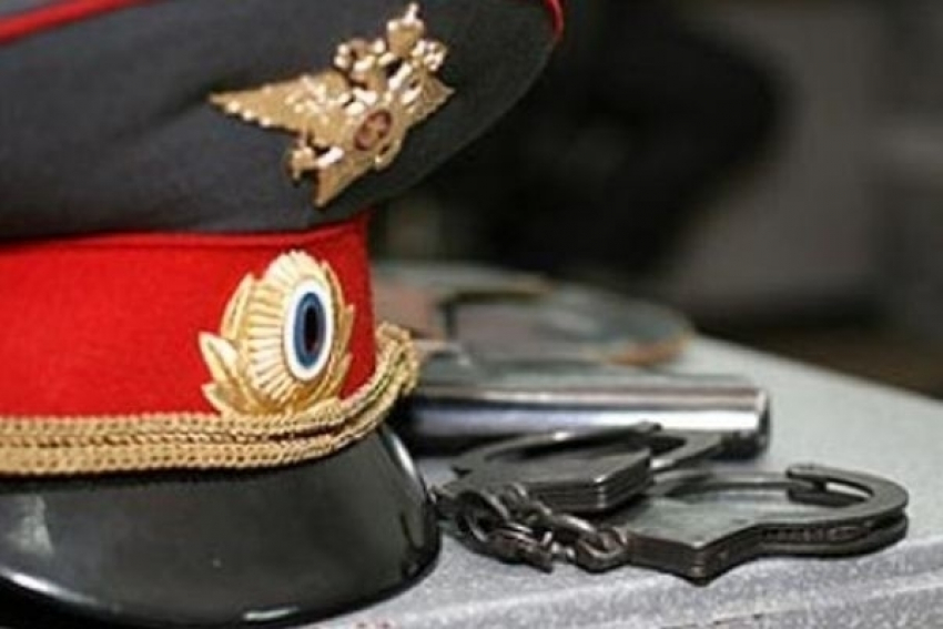 Под Волгоградом полицейского осудят за взятку в 50 тысяч