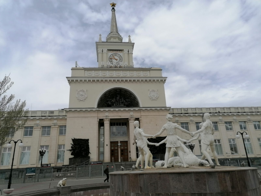 В мэрии Волгограда назвали сроки ремонта фонтана на Привокзальной площади