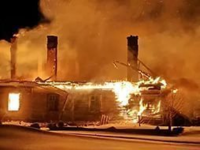 Крупный пожар в ИК-12: сгорел барак для содержания 130 заключенных 