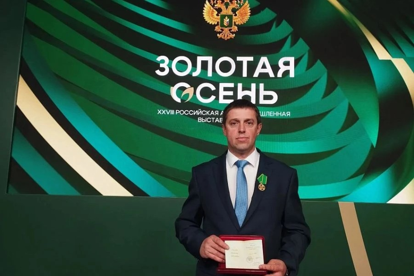 Единственного волгоградца наградили медалью на открытии главной выставки страны
