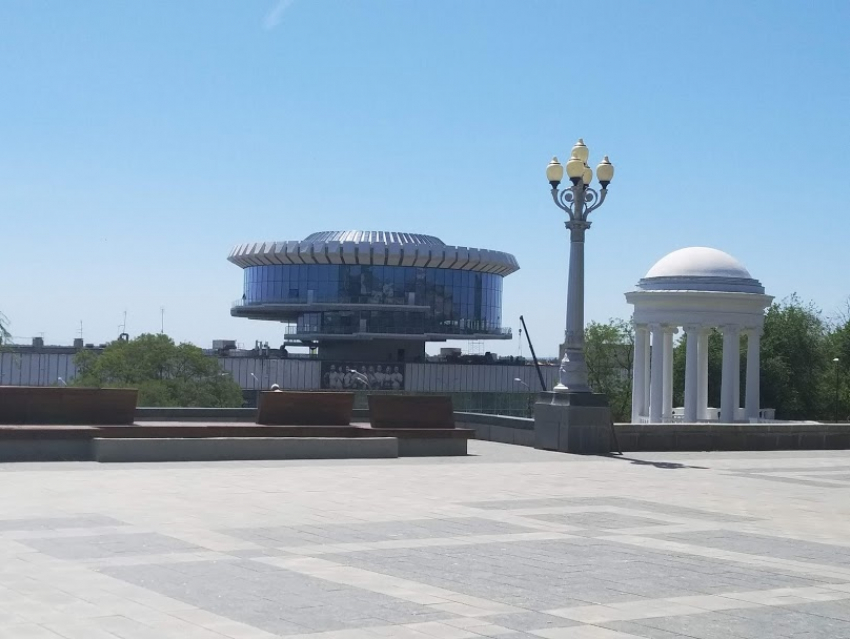 Волгоградские чиновники за сутки передумали строить для себя новое здание