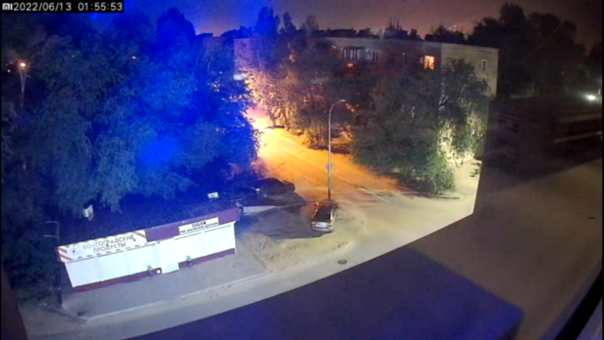 Жуткий звук взрыва сняла камера на видео в Волгограде