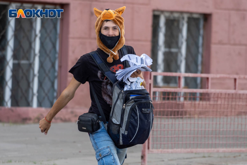 В Волгограде возвращают обязательное ношение перчаток в транспорте и магазинах: полный список ужесточений