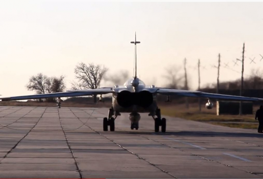 На видео попали учебно-боевые вылеты самолетов-разведчиков в Волгоградской области