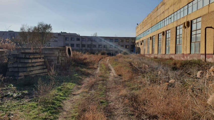 Завод “Титан-Баррикады” распродает свое имущество в Волгоградской области