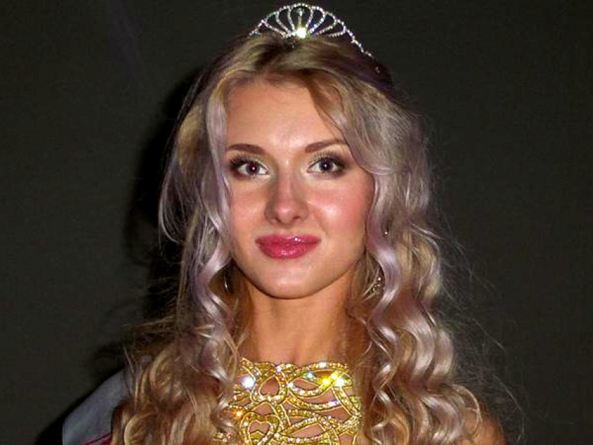 Конкурс «Мисс студенчество Волгограда-2015» выиграла очаровательная блондинка Настя 