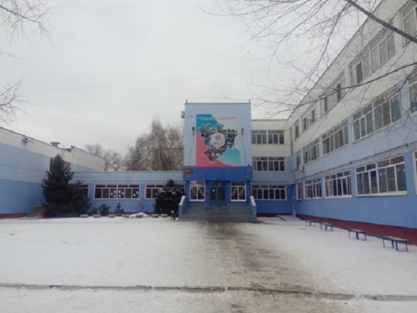 На карантин закрыта гимназия и порядка 100 классов в школах Волгограда