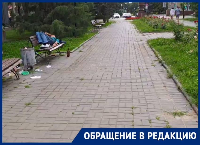 Релакс бомжа в центре Волгограда сняли на видео