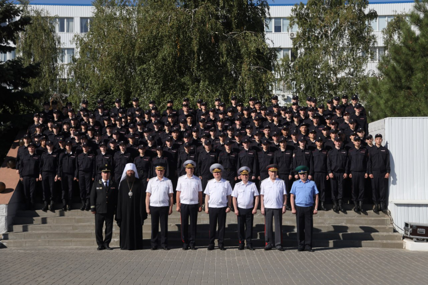 Замминистра МВД провел 1 Сентября в Волгограде 