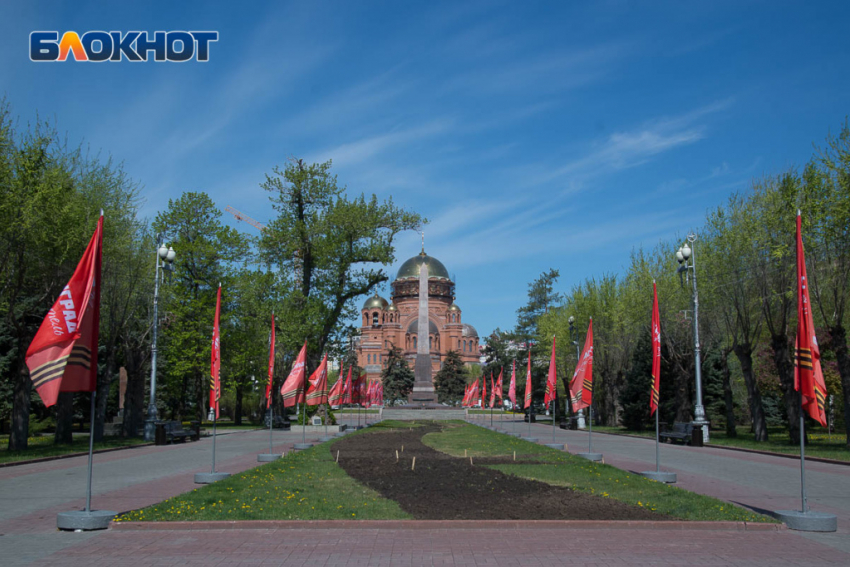 Знаменитый памятник Волгограда отмечает день рождения 
