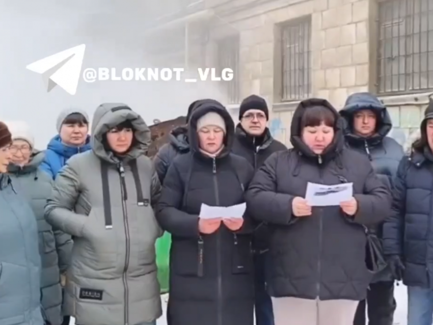 После обращения к Бастрыкину обвинённая жителями УК бросилась судиться в Волгограде