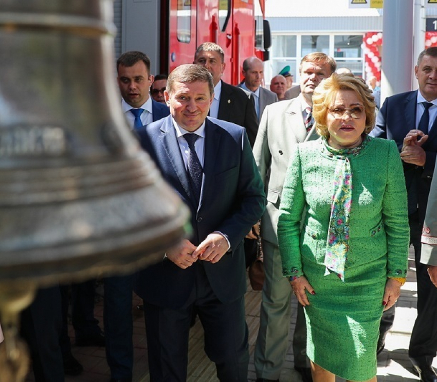 Валентина Матвиенко велела Бочарову снести все волгоградские киоски к началу ЧМ-2018