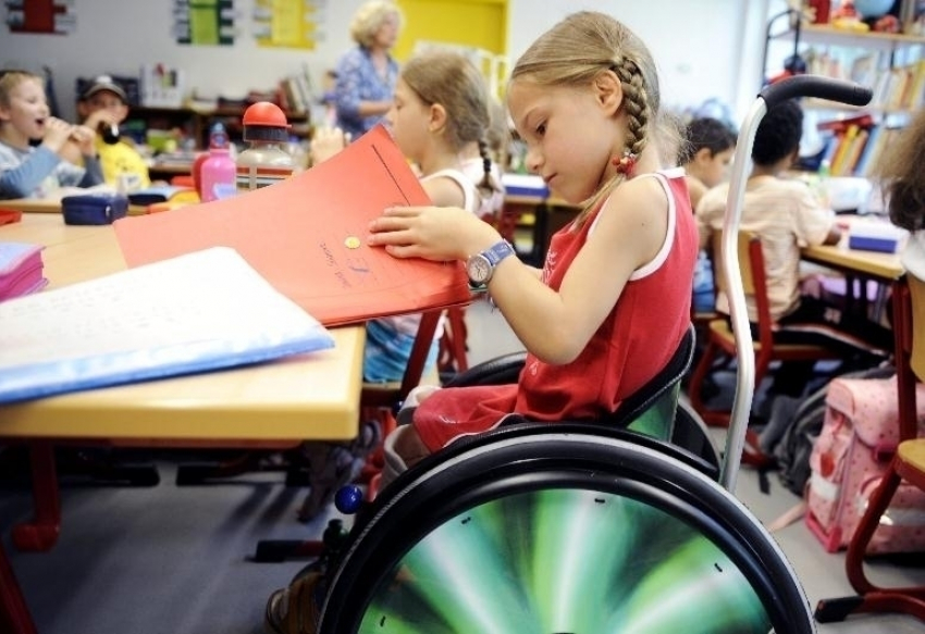 В 109 школах Волгограда появятся условия для детей-инвалидов