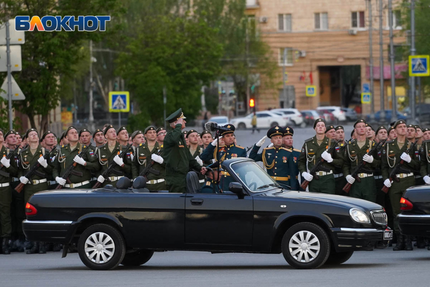 Волгоградцы назвали «нецелевыми» средства на Парад Победы для избранных в городе-герое