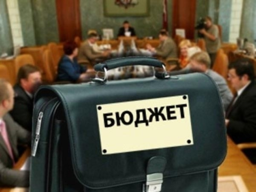 Бюджет Волгоградской области принят в окончательном чтении