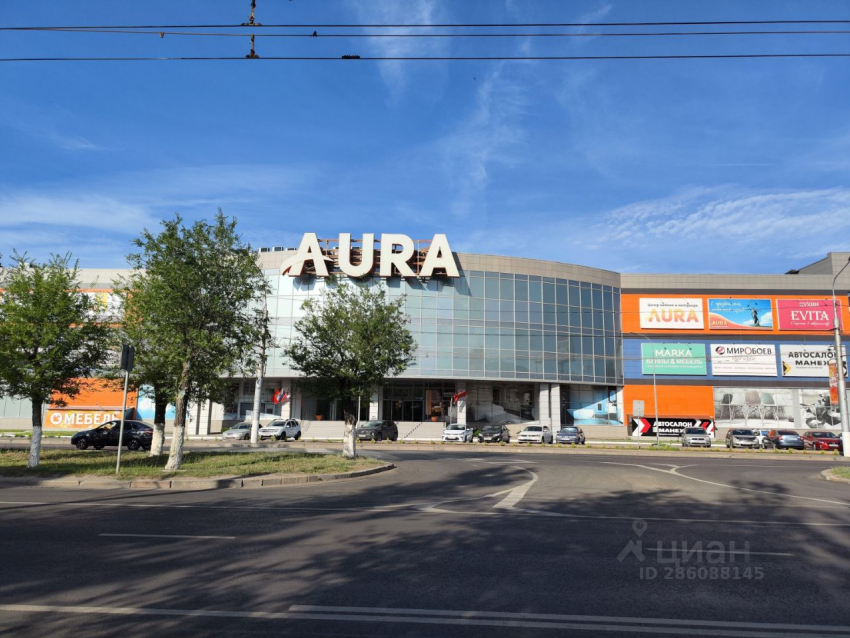 Крупный торговый центр продают по долям в Волгограде