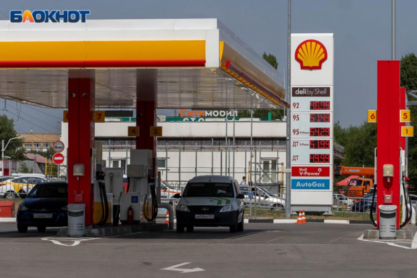 В Волгограде безостановочно продолжается рост цен на бензин