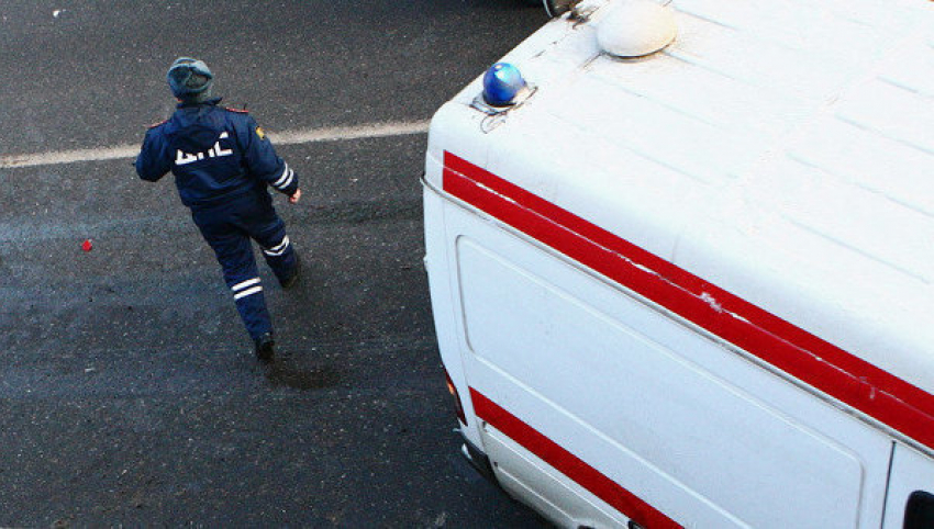 Под Волгоградом водитель насмерть сбил 36-летнего мужчину и скрылся
