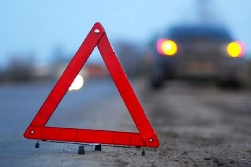 Водитель KIA погиб в ДТП с пассажирским автобусом в Волгоградской области