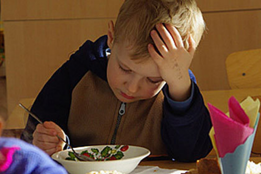 В детских садах Волгограда детей кормили фальсифицированным маслом