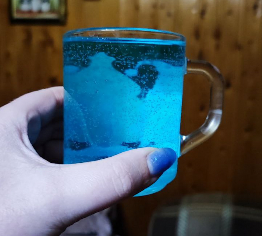 Голубая вода пошла из кранов в Волгоградской области