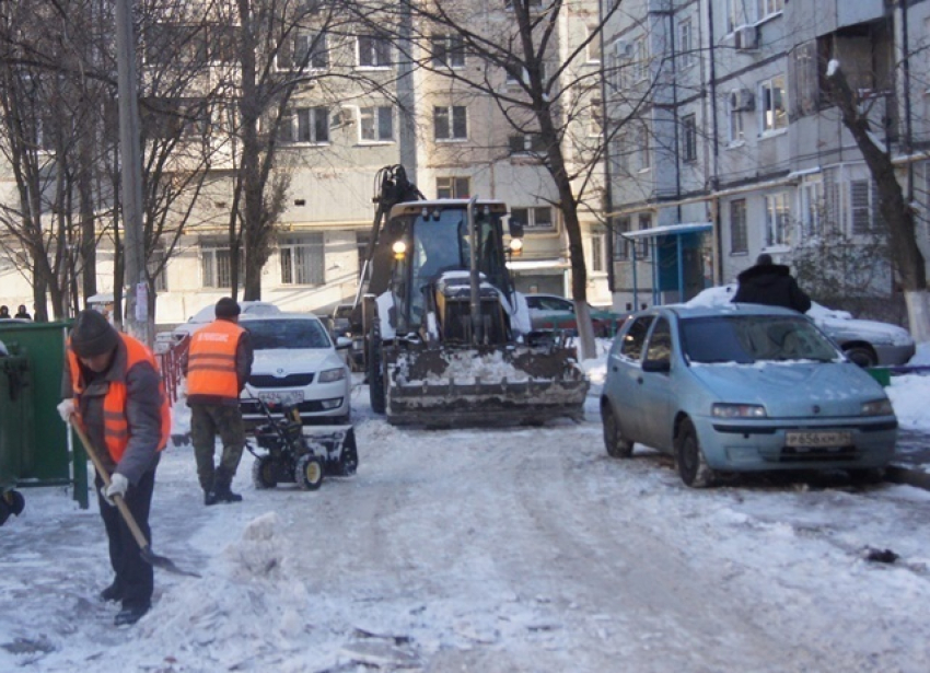 В Волгограде УК оштрафованы на полмиллиона рублей за нечищенные от снега дворы 