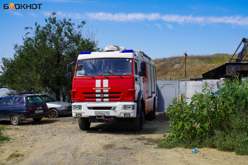 Внук погиб в частном доме в Волгограде, когда бабушка вышла во двор