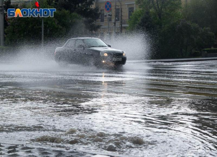 Ливень с грозой и градом в течение трех дней ожидается в Волгоградской области