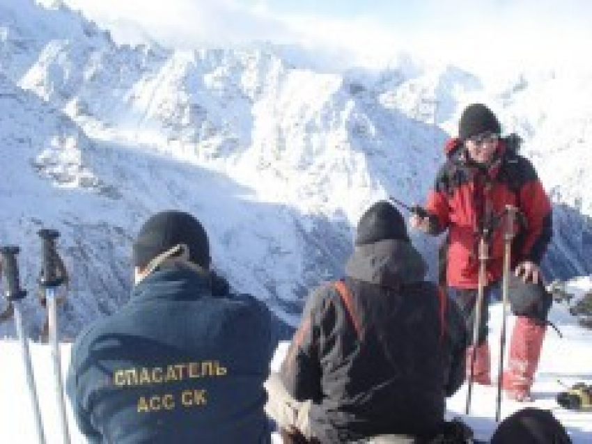 Волгоградка получила травму, катаясь на лыжах в Карачаево-Черкессии