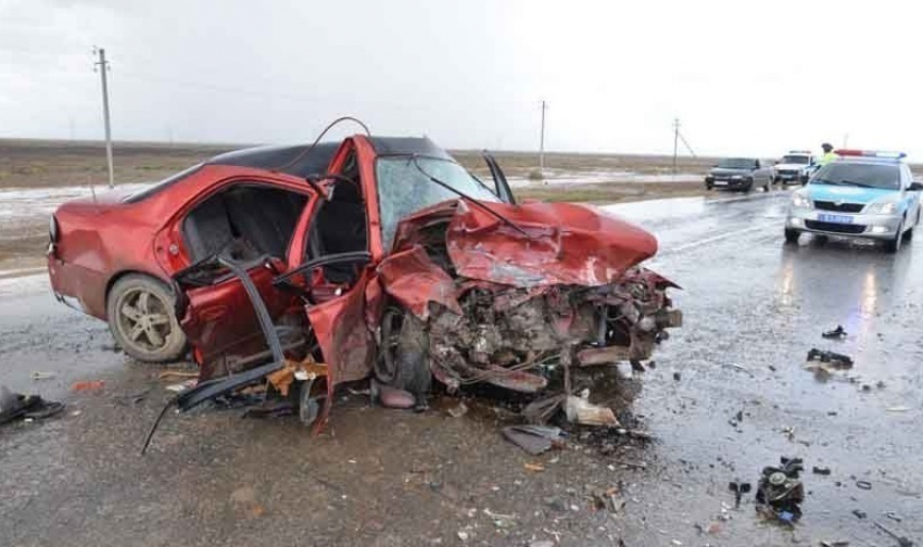 Под Волгоградом в ДТП Mazda с КАМАЗом погиб мужчина