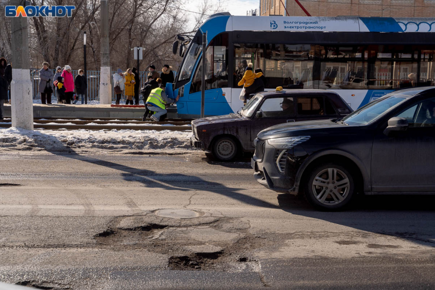 Почти миллиард пустят на замену трамвайной линии на Ангарской в Волгограде