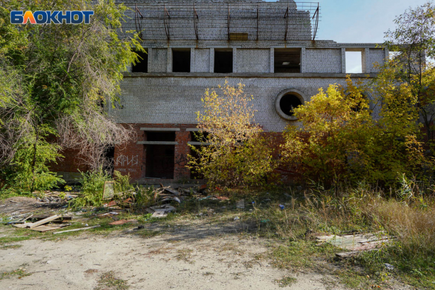 На строительной базе в Волгограде убили сторожа