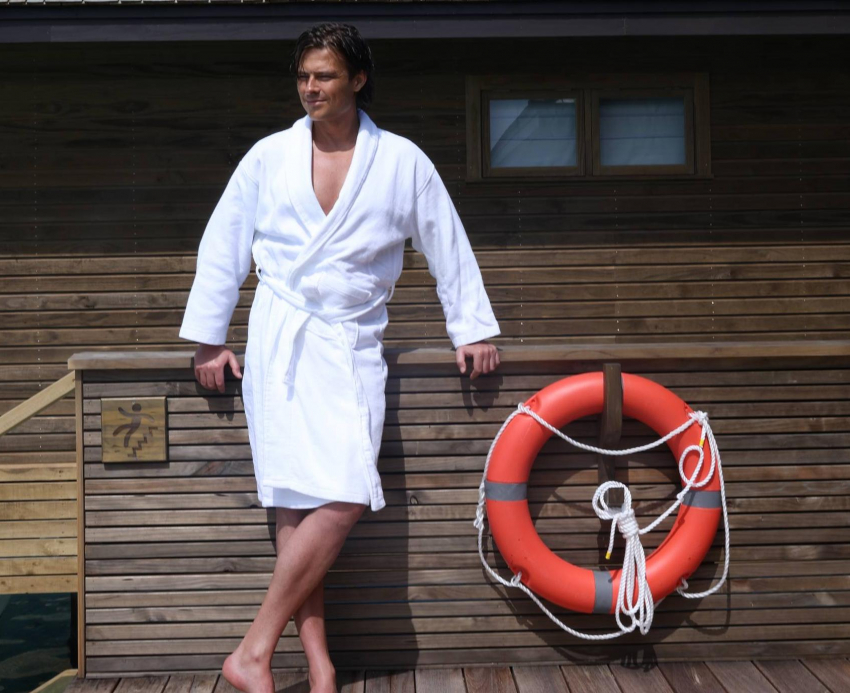 Прохор Шаляпин испугался возвращения с островов в московский снежный коллапс