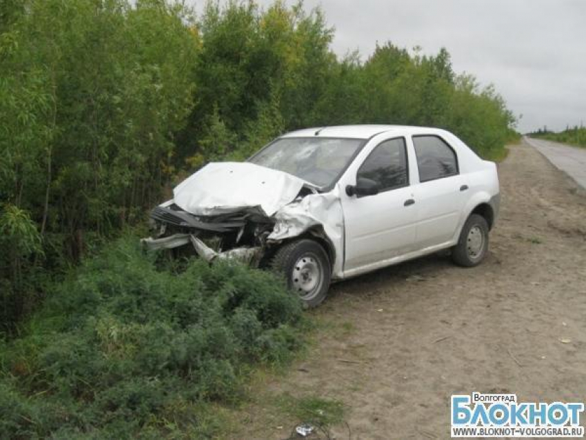 В Волгограде на переезде столкнулись три автомобиля