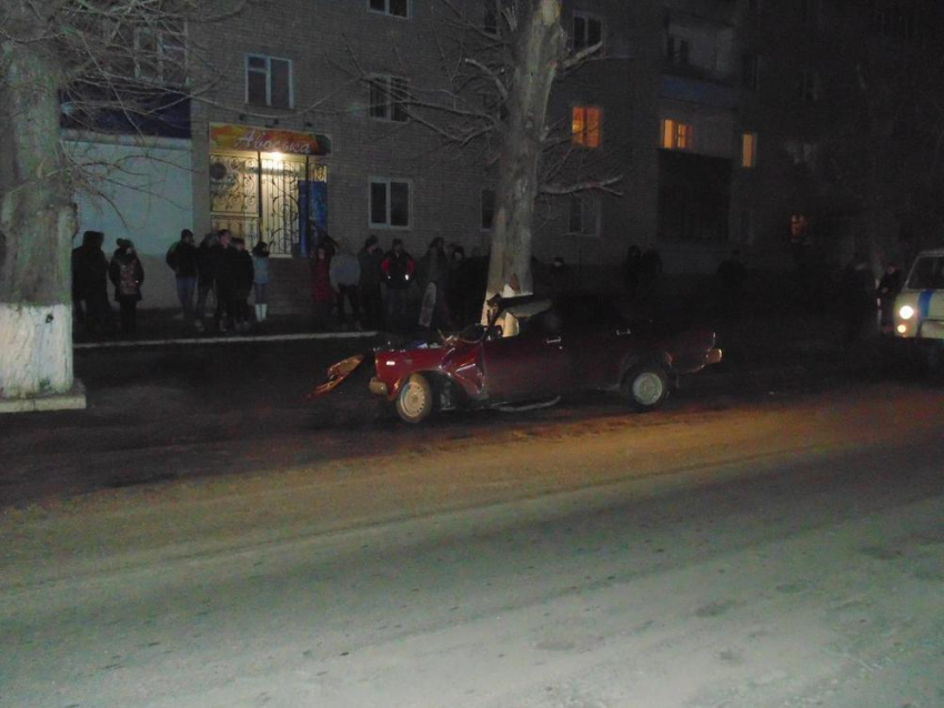Под Волгоградом в ДТП погиб 28-летний водитель ВАЗ-2107