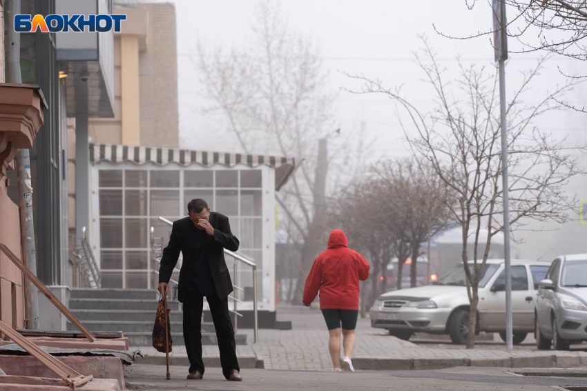 Штраф за плевки требуют ввести в Волгограде 