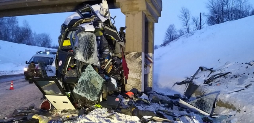 Пятеро волгоградцев пострадали в ДТП с автобусом под Рязанью: жуткие фото и видео с места 