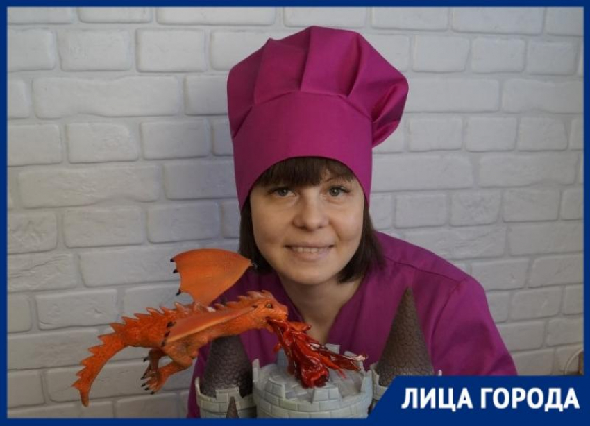 Пекла торт для Сергея Жукова: как 33-летняя врач из Ольховки уволилась и сменила профессию