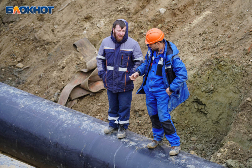 Тепло и горячую воду возвращают в Советский район Волгограда