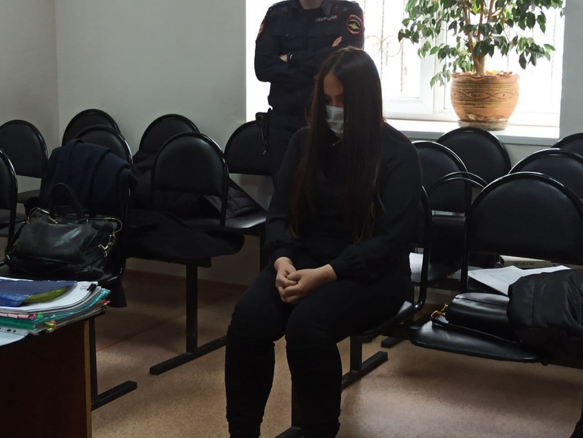 В Волгограде просят оправдать Анну Мелконян по делу о смерти из-за родительского чата 